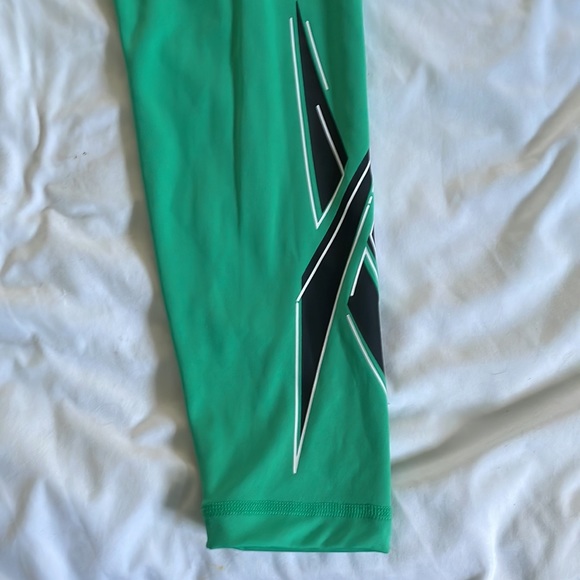 Reebok Speedwick leggings NWOT - Picture 2 of 5